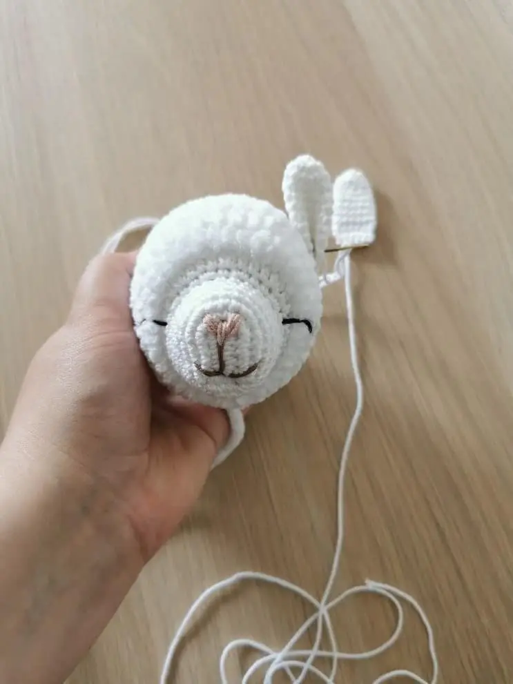 FREE crochet pattern - Baby lovey, Llama Loveys & Blankets