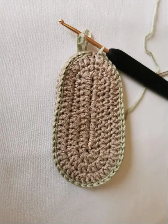 Crochet Baby Shoes – Free Pattern for Adorable Little Feet! Crochet Baby Shoes – Free Pattern for Adorable Little Feet! Booties, Hats & Accessories