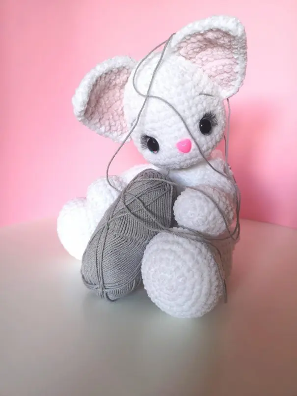 30 + Free patterns of Super cute stuffed animals to make Crochet Roundups