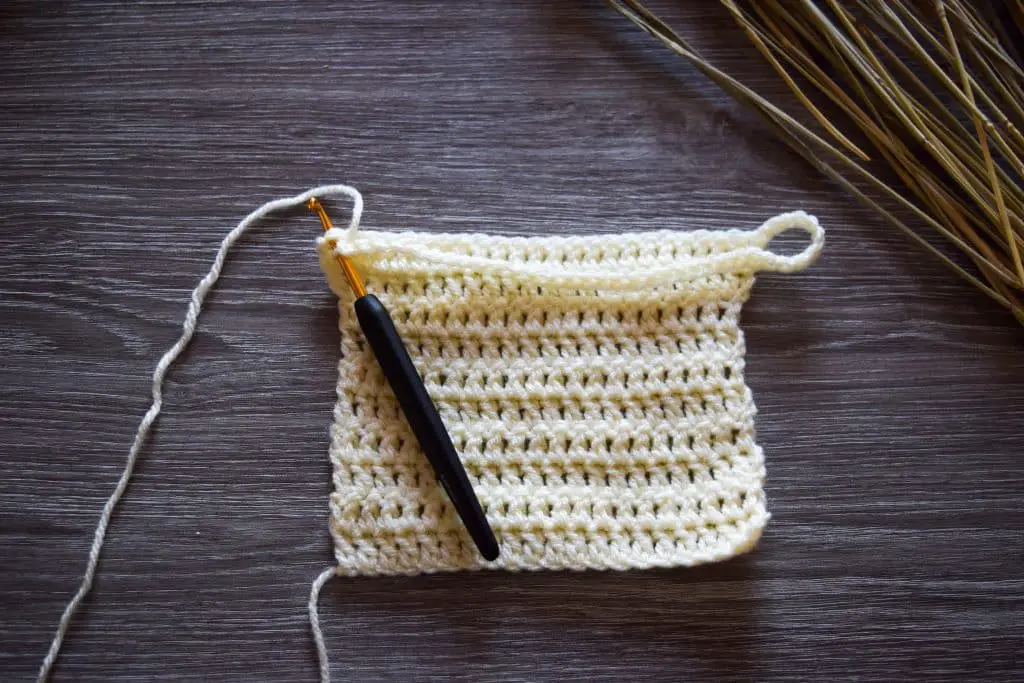 FREE crochet pattern - Baby romper/jumpsuit Clothes & Outfits