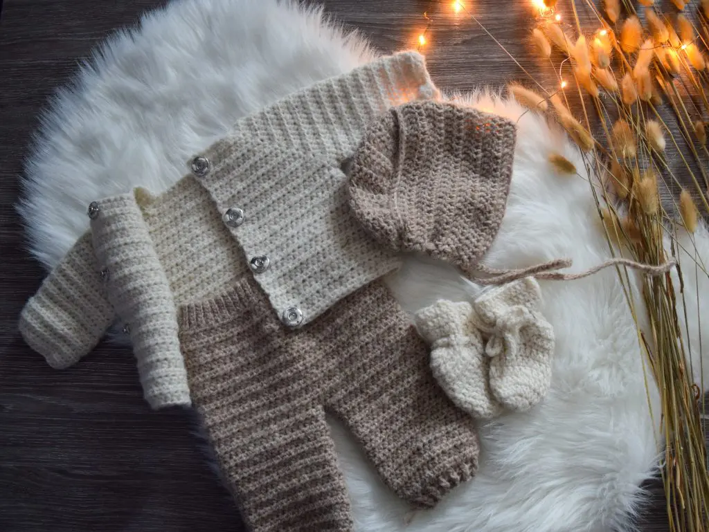 Basic baby clothes collection Clothes & Outfits