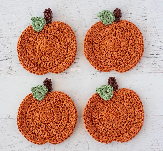 10 Spooktacular FREE Pumpkin Crochet Patterns! Crochet Roundups