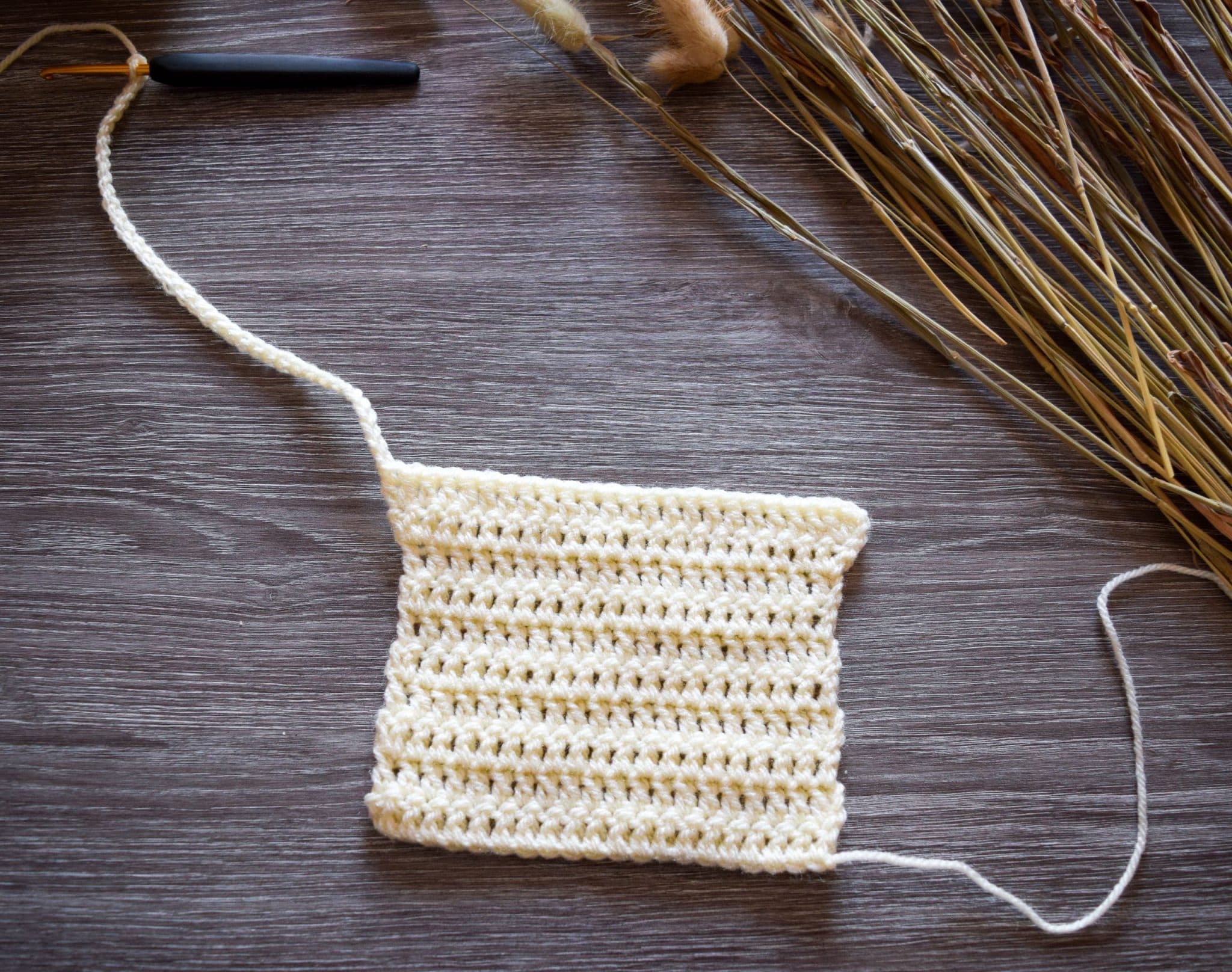 FREE crochet pattern - Baby romper/jumpsuit
